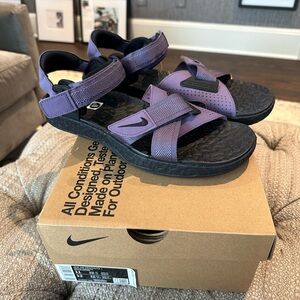 Nike ACG Air Deschutz Amethyst Smoke-Men’s size 11
